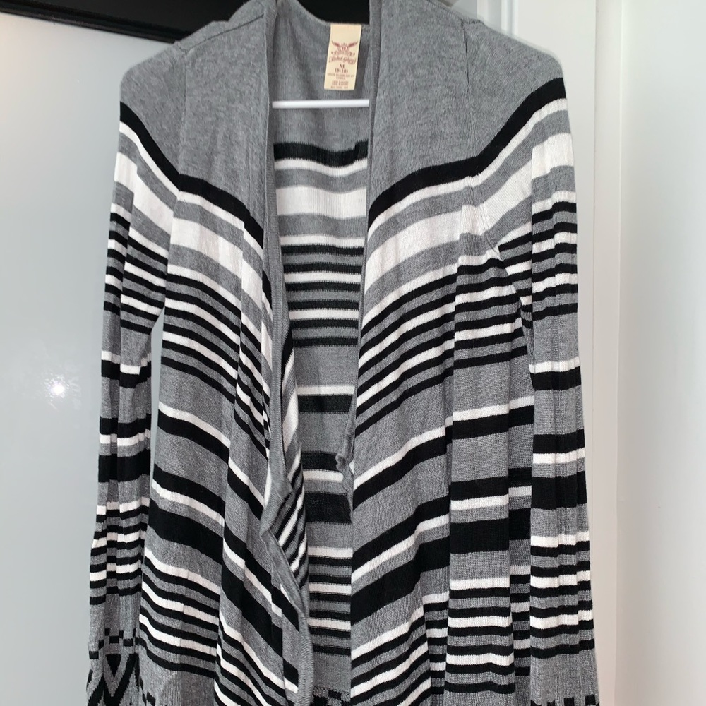 Grey cardigan